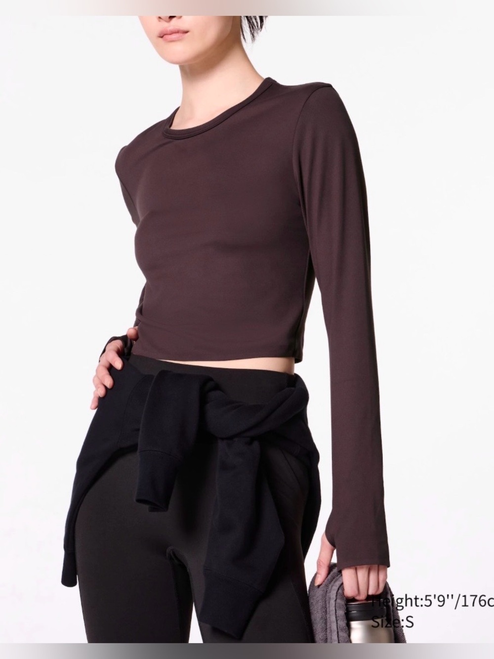 Uniqlo Ultra Stretch AIRism Cropped Long Sleeve with Thumbhole Top in Burgundy